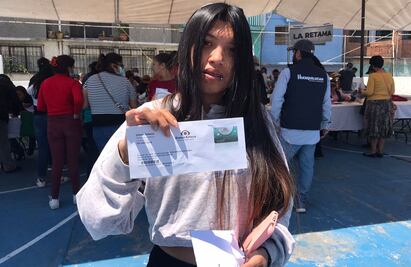 Entregan 3 mil 500 tarjetas azules a grupos vulnerables en Huixquilucan