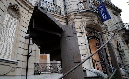 Subastarán en París un fragmento de la escalera original de la torre Eiffel