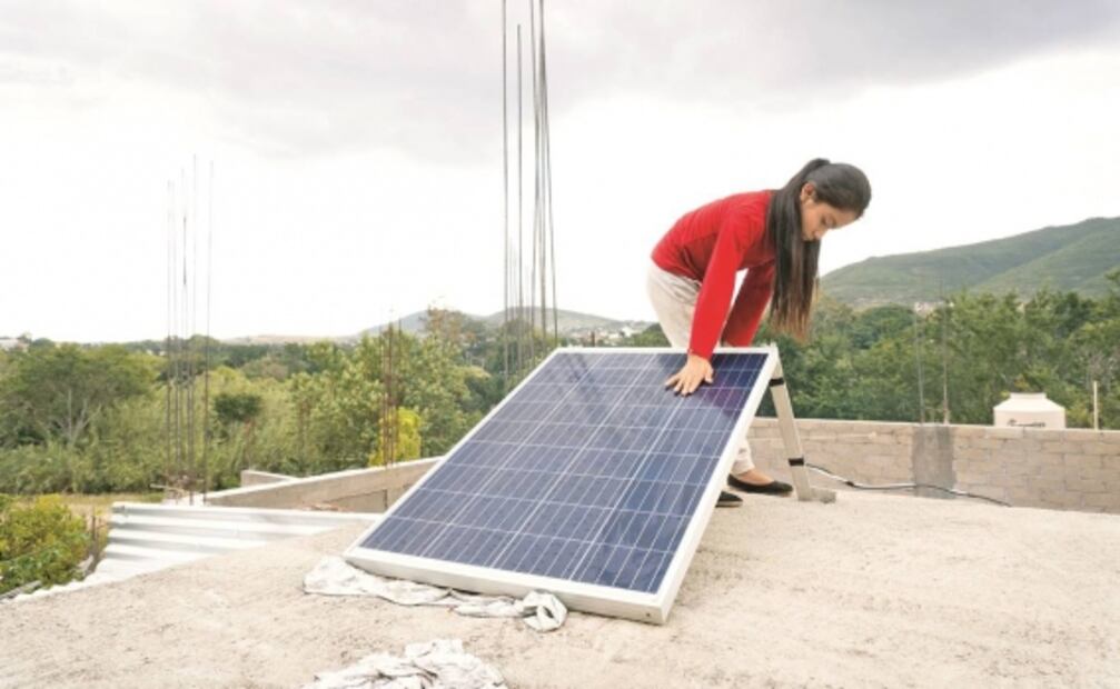 Así es aprender sin luz en la pandemia en Oaxaca 