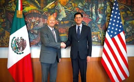 Canciller Velasco se reúne con embajador Johnson; "México y EU trabajan de manera coordinada"