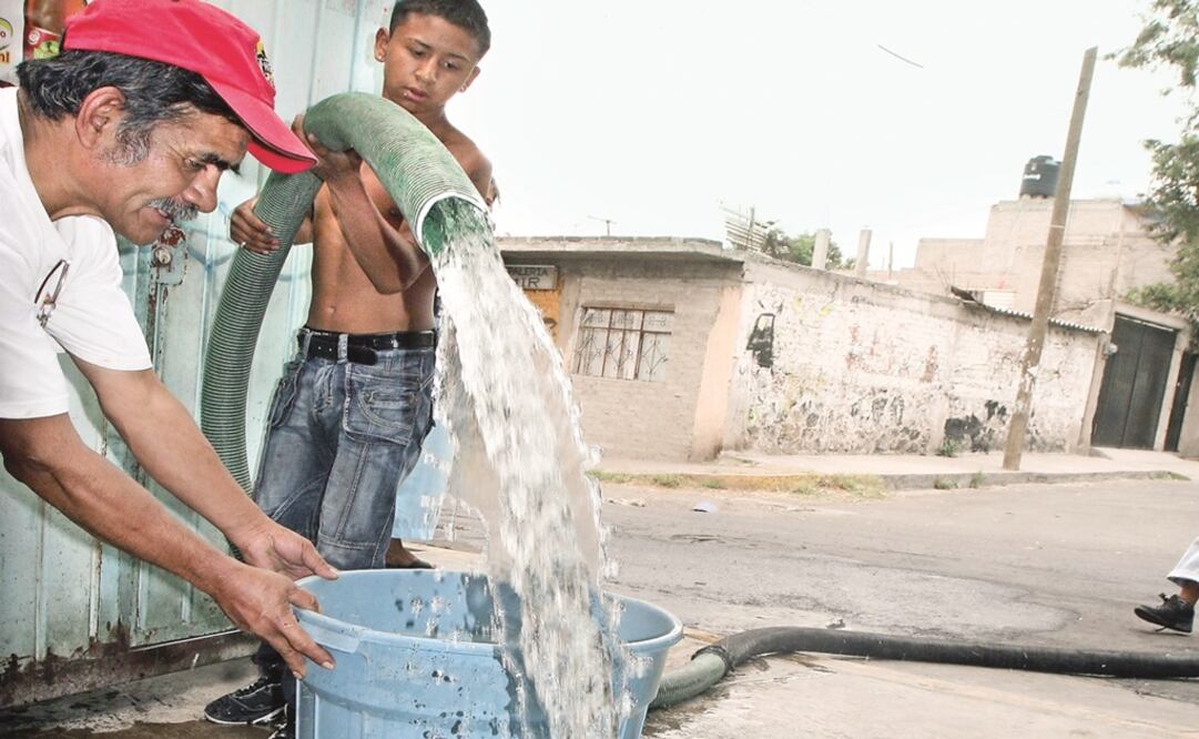 Iztapalapa, bajo la lupa. La delegada en Iztapalapa, Dione Anguiano, enfatizó que ante la problemática de falta de agua en la demarcación vigilarán que no se desperdicie. (ARCHIVO EL UNIVERSAL)