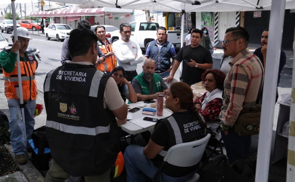 Vecinos de la calle Jacinto, en la colonia Minas de Cristo, alcaldía Álvaro Obregón, retiraron algunas de sus pertenencias de sus viviendas, que serán demolidas.
14 de septiembre de 2026
Foto: Fernanda Rojas/ El Universal