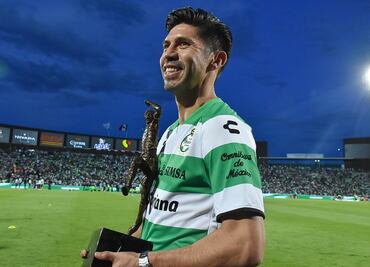 Oribe Peralta tunde a Ticketmaster, tras polémica de concierto de Bad Bunny