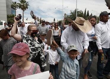 Familia LeBarón se manifiesta en contra del gobierno de Chihuahua
