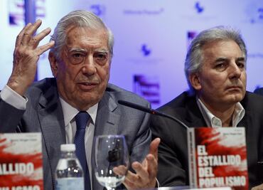 El populismo es una enfermedad de la democracia: Vargas Llosa