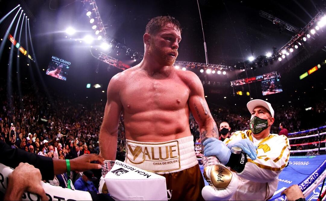 Saúl Álvarez en su última pelea contra Caleb Plant - FOTO: Especial