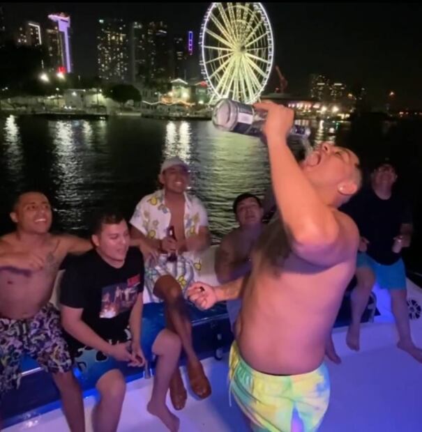 Polémica por video de borrachera que armó Grupo Firme en un yate