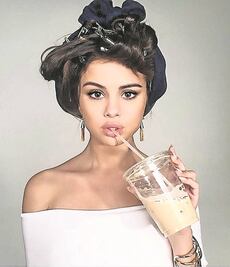 Selena quita el trono a su amiga Taylor en 'Instagram'