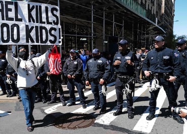 Detienen a 133 personas en Nueva York en protesta propalestina