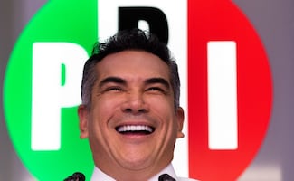 Alito Moreno celebra freno de oposición y PT a revocación de mandato; "El Plan B se fue a la basura sin su pieza clave", dice