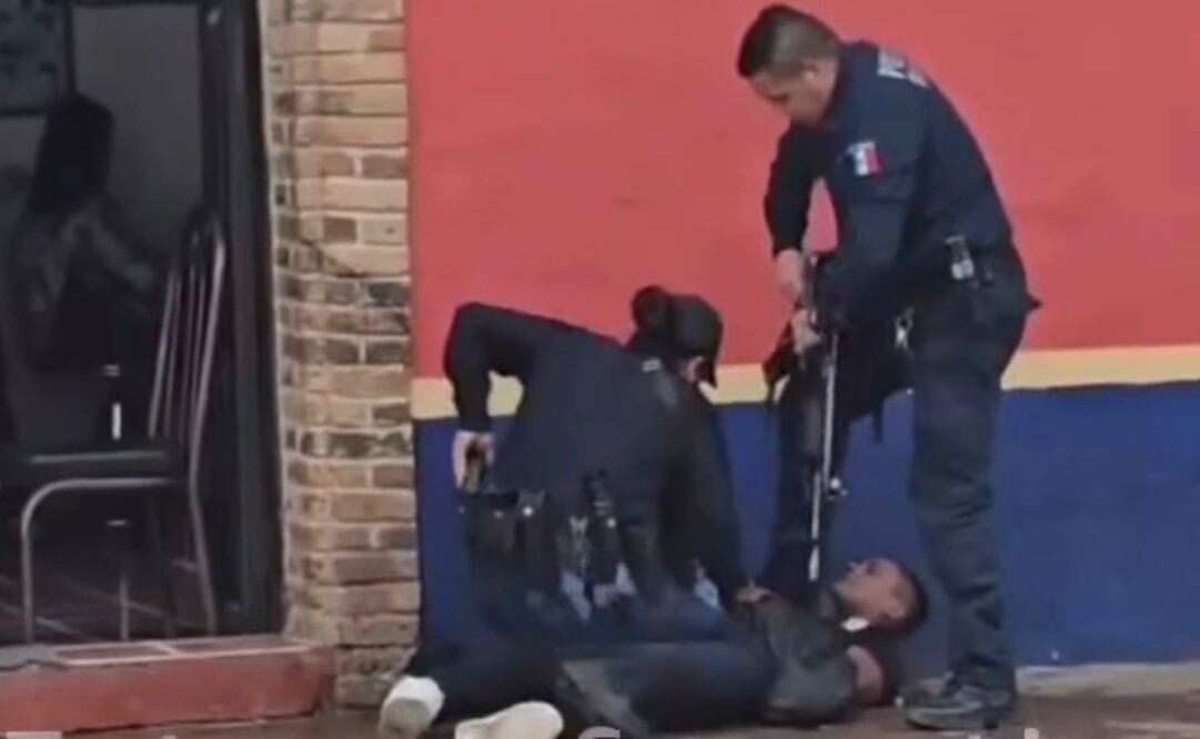 Dan baja definitiva a policía por abuso de autoridad contra un hombre en vía pública (22/07/2025). Foto: Especial