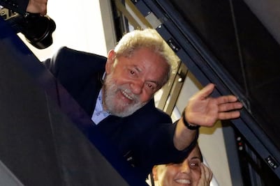 Aseguran que Lula negocia su entrega con la Policía Federal de Brasil