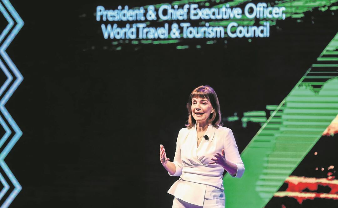 La presidenta y directora del Consejo Mundial de Viajes y Turismo, Julia Simpson, durante la Cumbre Global del organismo en Filipinas. Foto: ROUELLE UMALI. XINHUA