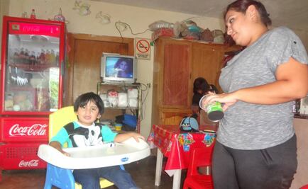 Mamá de Icker planea ir a EU por la medicina