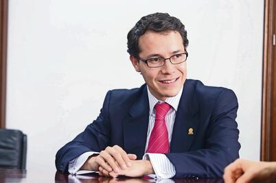 ¿Un diputado amarillo con piel verde?