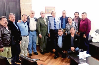 Candidatode izquierda en 2018, piden perredistas