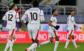 AC Milan llega a 18 partidos sin perder tras empate con la Fiorentina