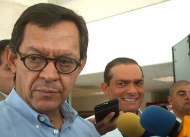 Recorre Campa zona con fosas clandestinas en Veracruz