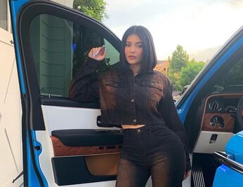 Kylie Jenner recibe fuertes críticas tras presumir ostentoso auto