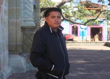 Aldair Martínez, el periodista oaxaqueño que busca convertirse en diputado local de Morena