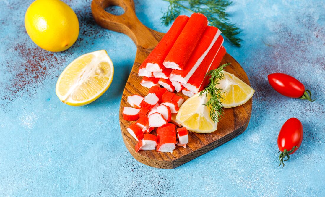 Elaborado con pescado, el surimi es un producto con cierto aporte nutrimental. Foto: Freepik