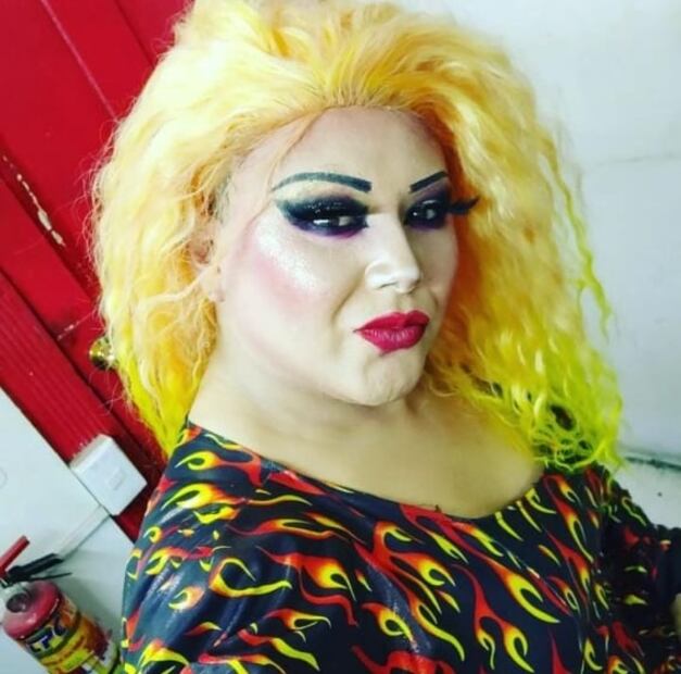 Drag Pika Demian denuncia ataque homofóbico en supermercado; “ojalá te mueras”, le dice mujer