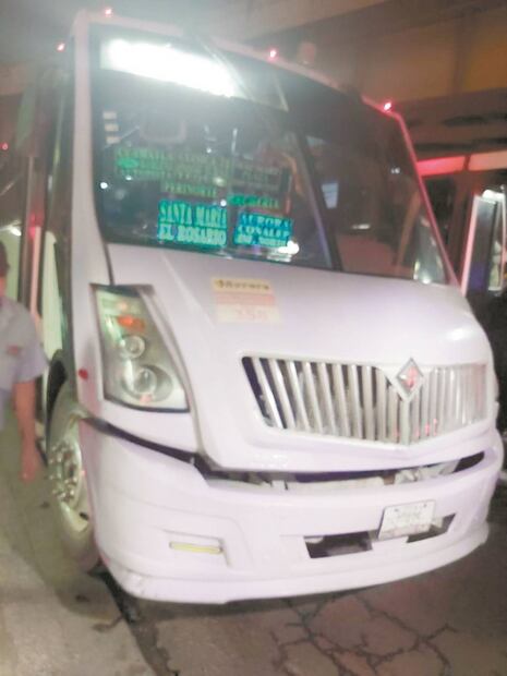 Asalto en transporte público deja un pasajero muerto