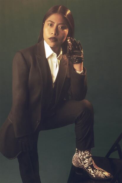 Esto fue lo que pasó detrás de la portada de Yalitza Aparicio con Bad Hombre