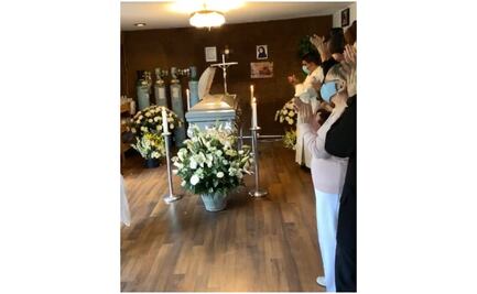 Entre risas y aplausos despiden a Cecilia Romo