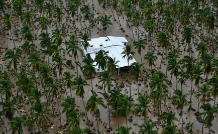 “Narda” deja ríos desbordados, derrumbes y daños a viviendas en Jalisco