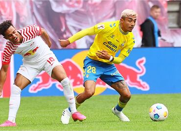 Julián Araujo hace su debut con UD Las Palmas en partido amistoso