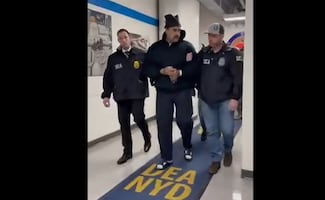 Maduro desea "feliz año nuevo" en EU; difunden video tras ser capturado