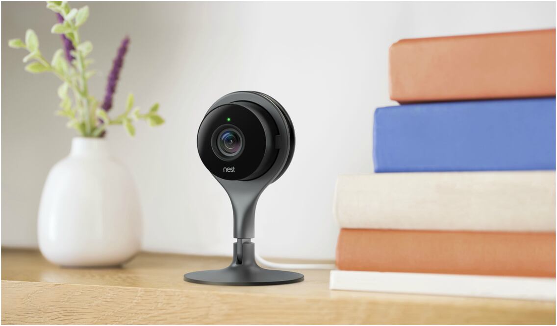 Es el caso de las cámaras de seguridad, que varias marcas ya han traído al país, se inserta la oferta de Nest Labs, que presentó dos versiones de su Nest Cam, una para interiores y otra para exteriores