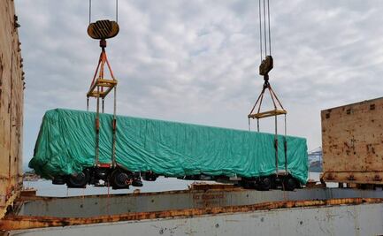 Sheinbaum anuncia que arribó al país el primer tren de la nueva Línea 1 del Metro CDMX