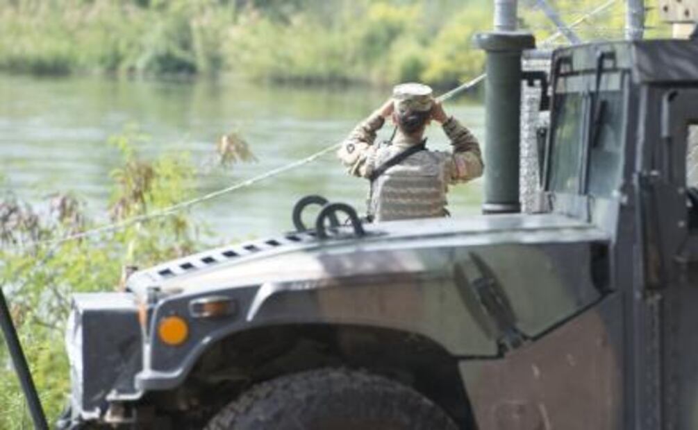 Milicianos civiles de EU ofrecen ayuda para frenar a migrantes en frontera