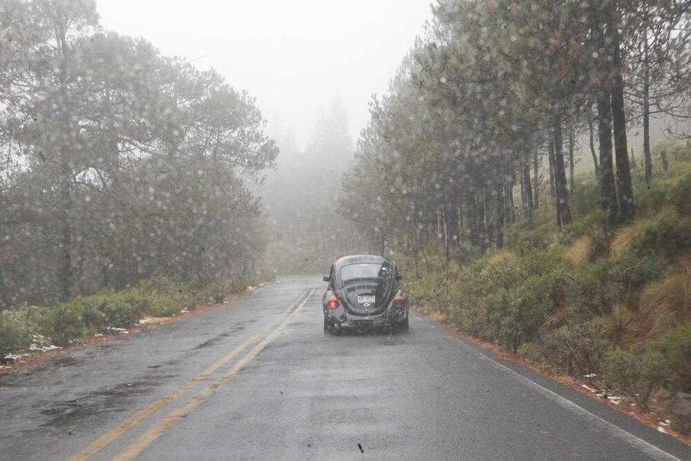 Si visitas una zona montañosa lleva todo lo necesario por si cae nieve. (Fotos: Pixabay y Archivo)