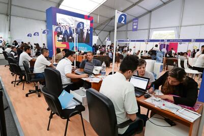 Alza salarial impacta retiros de las Afore por el desempleo