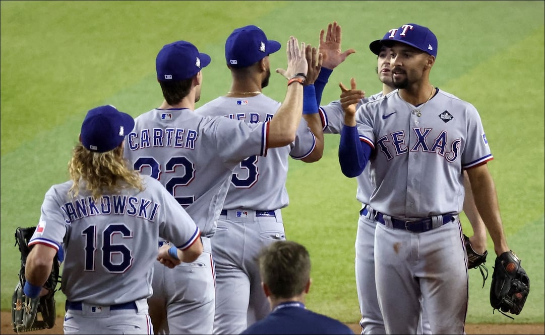 Noche de auténtico espanto en Arizona, Seager y los Rangers están cerca de quedarse con la Serie Mundial / FOTO: AFP