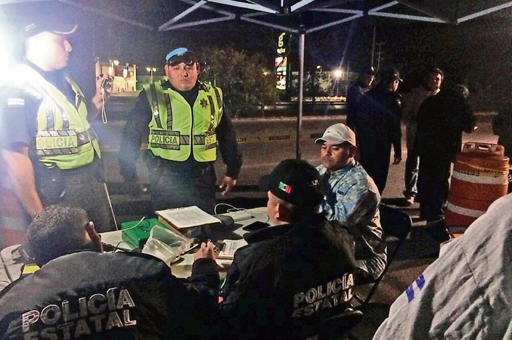 El aspirante a la alcaldía de Mérida fue arrestado la madrugada del domingo por policías de Seguridad Pública en un retén en el kilómetro 30 del Periférico Norte; argumentó que iba a buscar a sus hijos. (CUAUHTÉMOC MORENO. EL UNIVERSAL)