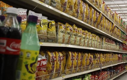 Morena presenta tres iniciativas más contra comida ‘chatarra’