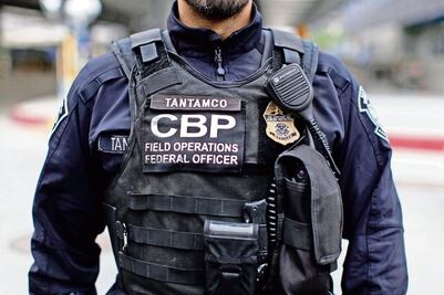 Van 150 agentes más a la frontera