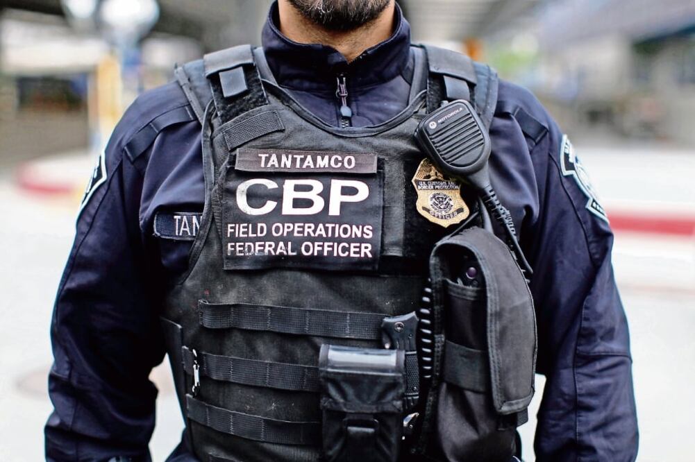 Los oficiales buscan “cla sificar y procesar” a los inmigrantes. (ARCHIVO. EL UNIVERSAL)