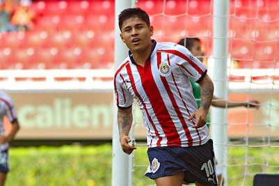 Chivas derrota a Alebrijes en Copa MX 