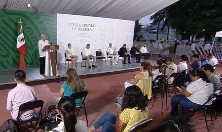 Hay más seguridad en el puerto de Manzanillo antes “era plata o plomo”: AMLO