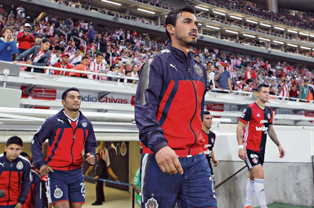 El defensa central ha hablado poco con la A terminar prensa, por ahora (IMAGO7)