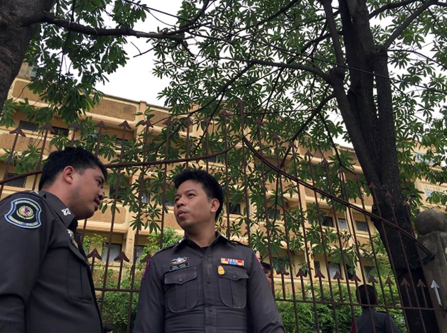 Los agentes encontraron material para fabricar bombas en el apartamento del individuo (AP)