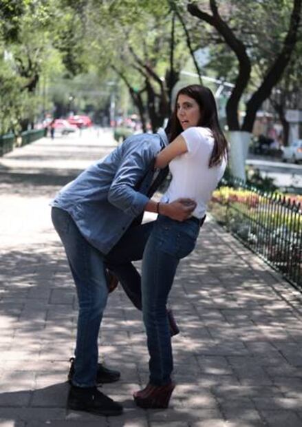 El mejor tip de defensa personal para mujeres: un golpe con toda tu fuerza