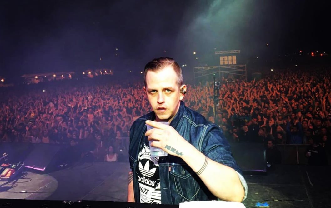 Randy Ebright, es baterista y cantante de la banda de rock mexicana Molotov, a la que se integró en 1996, un año después de su fundación.
Foto: Instagram