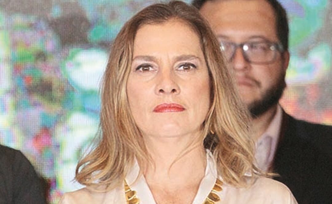 Agreden en redes a esposa de AMLO