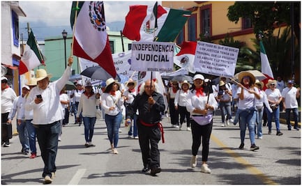 Al grito de “traidores”, trabajadores del Poder Judicial condenan a diputados de Oaxaca por aprobar Reforma